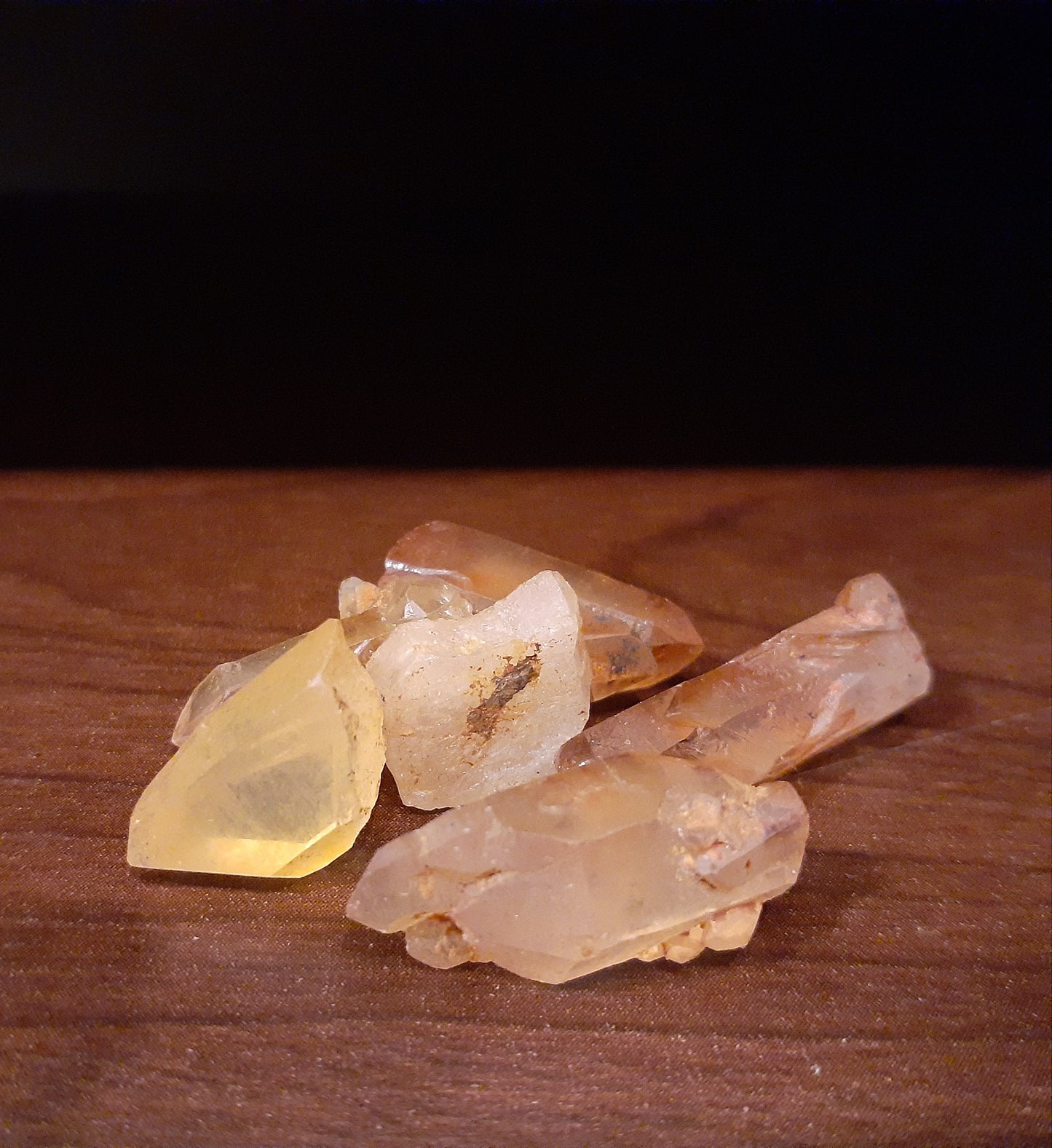 Tangerine Quartz Small Points